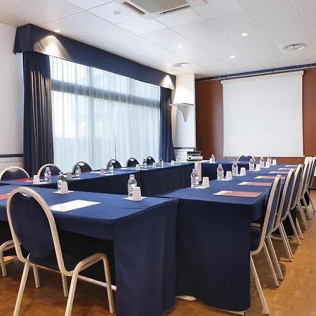 Kyriad Direct Rennes Ouest 3*