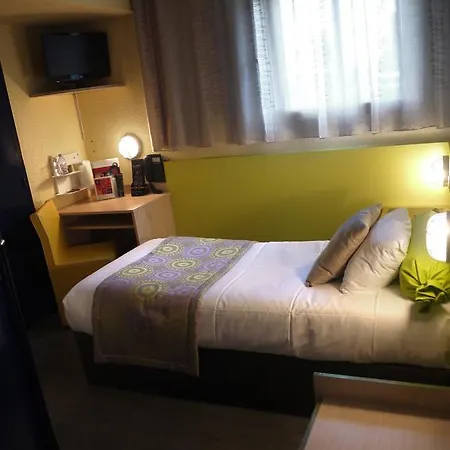 Kyriad Direct Rennes Ouest